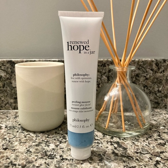 PHILOSOPHY | Hope In A Jar Instant Glow
Peeling Mousse - Picture 3 of 3